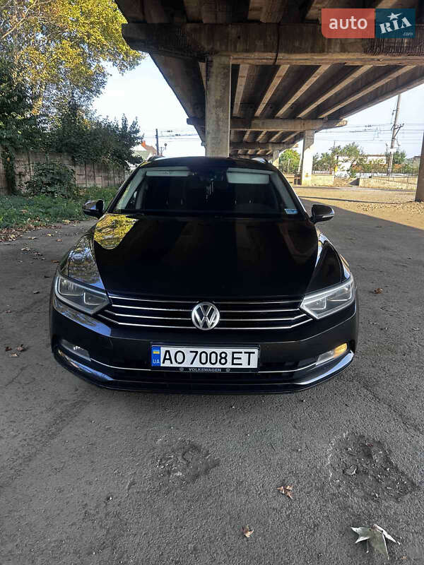 Универсал Volkswagen Passat 2015 в Мукачево