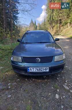 Універсал Volkswagen Passat 1998 в Верховині