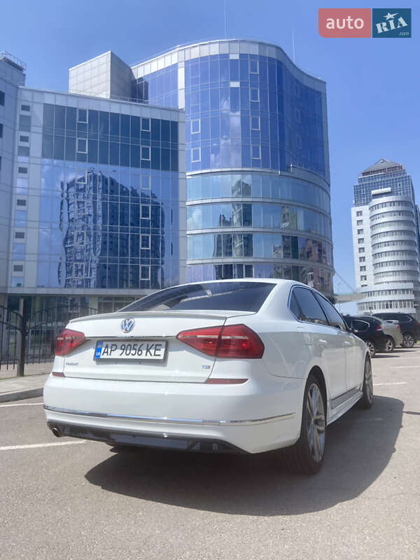 Седан Volkswagen Passat 2016 в Запоріжжі