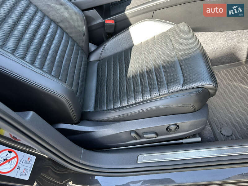 Универсал Volkswagen Passat 2018 в Львове