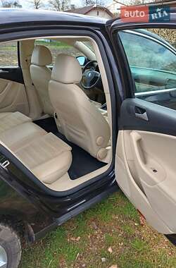 Седан Volkswagen Passat 2008 в 