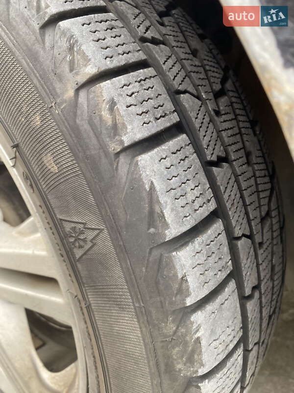 Универсал Volkswagen Passat 2006 в Гоще