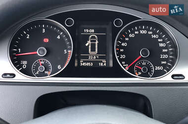 Універсал Volkswagen Passat 2011 в 