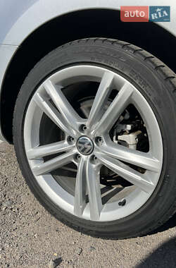 Седан Volkswagen Passat 2014 в 