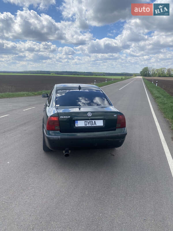 Седан Volkswagen Passat 1998 в Борисполе