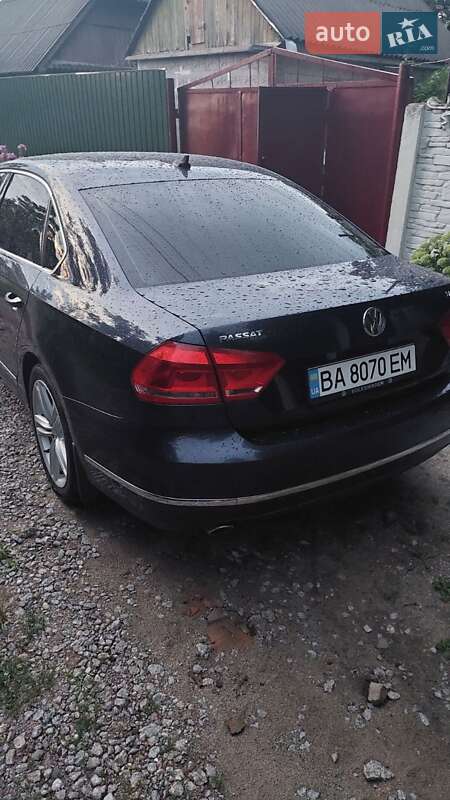 Седан Volkswagen Passat 2012 в Кропивницькому