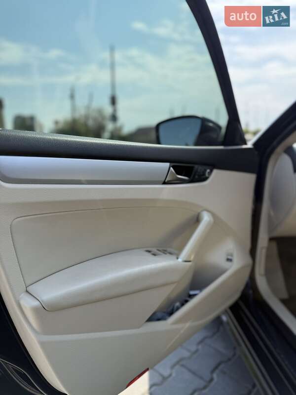 Седан Volkswagen Passat 2013 в Вознесенске