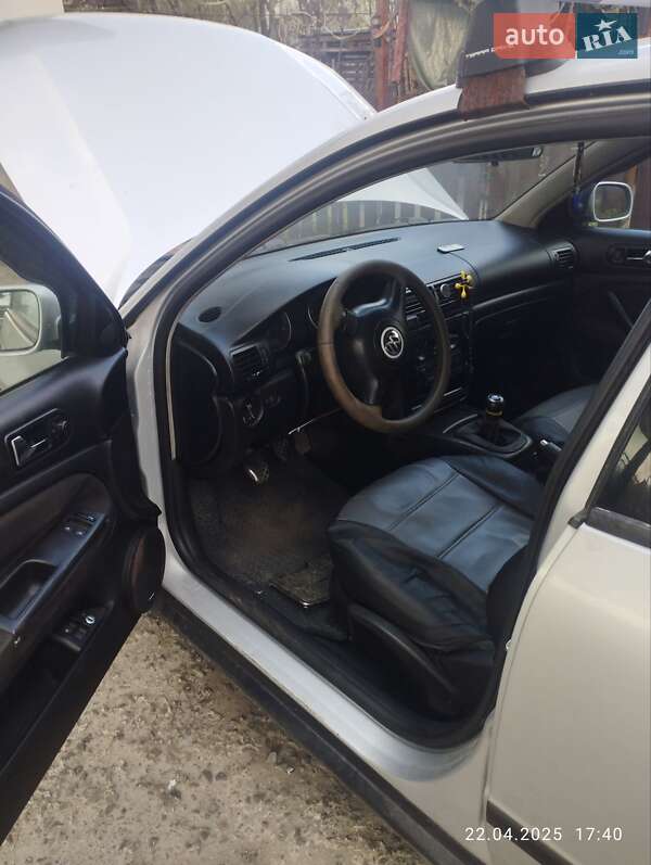 Седан Volkswagen Passat 2001 в Львові фото 4 Седан Volkswagen Passat 2001 в Львові