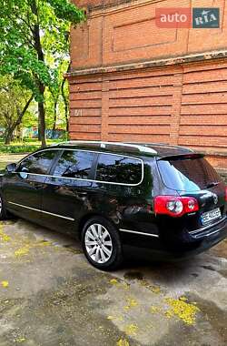 Универсал Volkswagen Passat 2009 в 