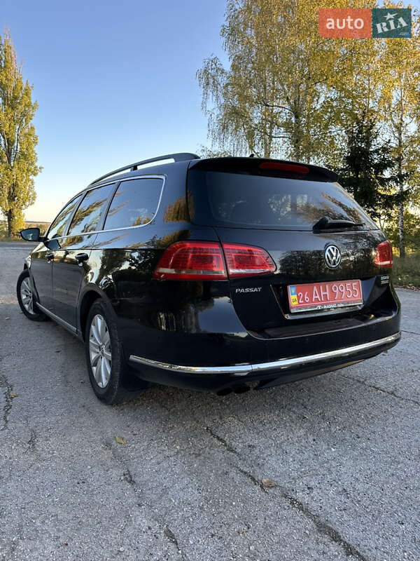 Універсал Volkswagen Passat 2013 в Кельменцях