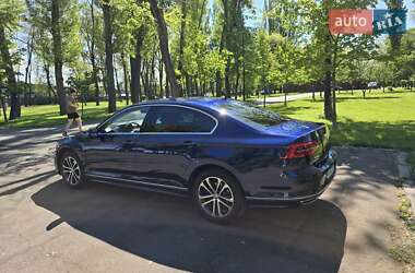 Седан Volkswagen Passat 2019 в 