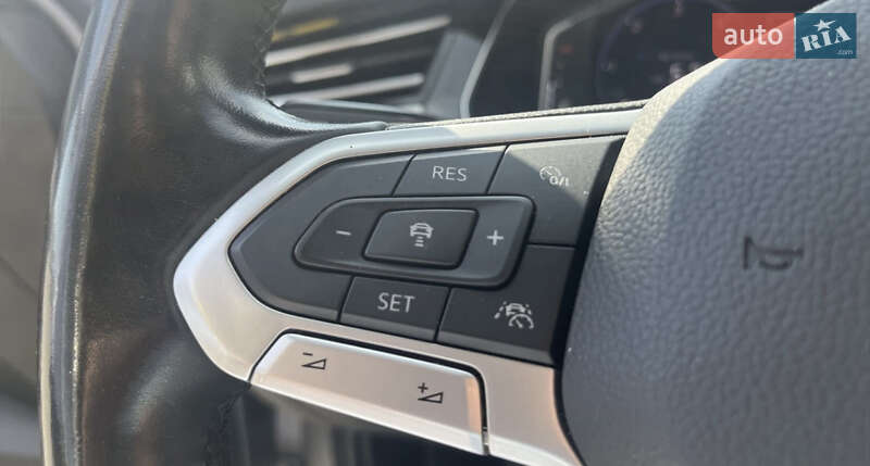 Седан Volkswagen Passat 2019 в Сваляве