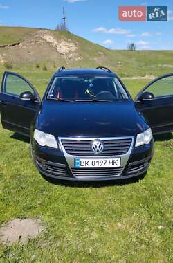 Універсал Volkswagen Passat 2006 в 