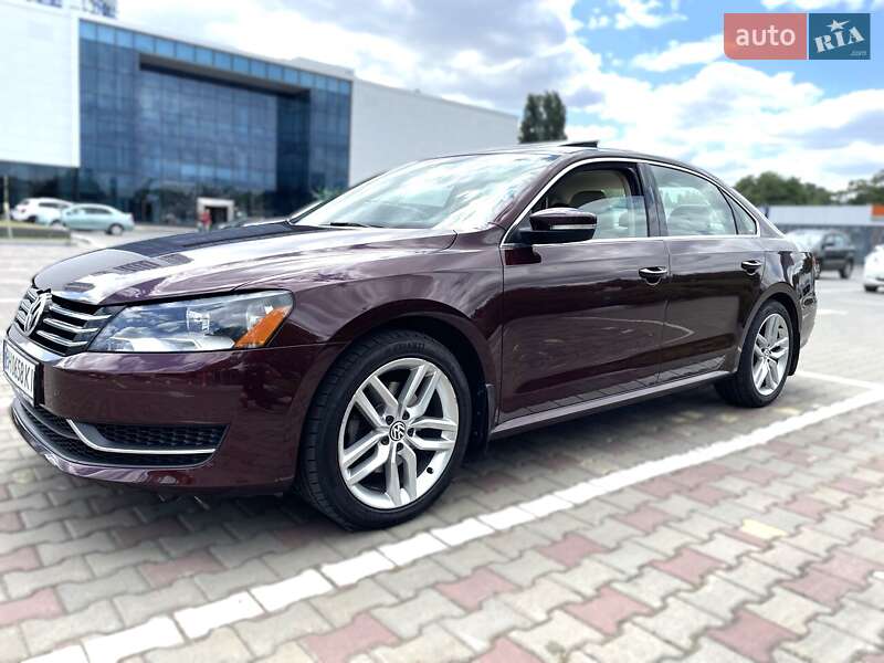 Седан Volkswagen Passat 2013 в Одессе