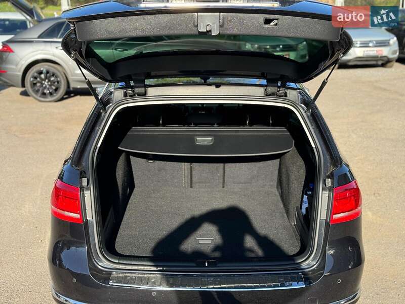 Універсал Volkswagen Passat 2011 в Вінниці