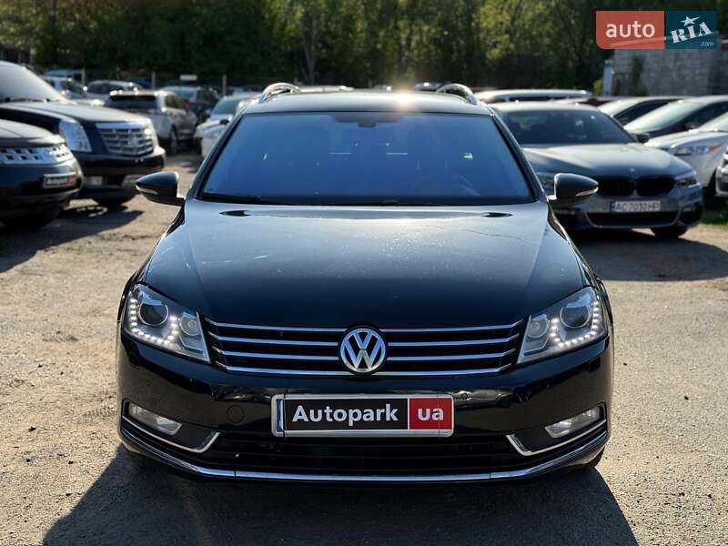 Універсал Volkswagen Passat 2011 в Вінниці