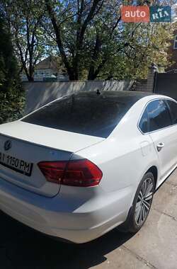 Седан Volkswagen Passat 2015 в 