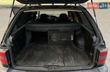 Универсал Volkswagen Passat 1995 в 