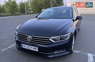Універсал Volkswagen Passat 2015 в Києві