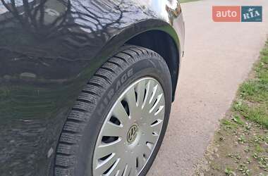 Седан Volkswagen Passat 2005 в 