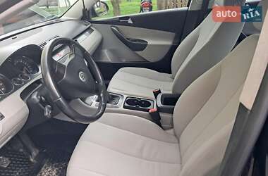 Седан Volkswagen Passat 2005 в 