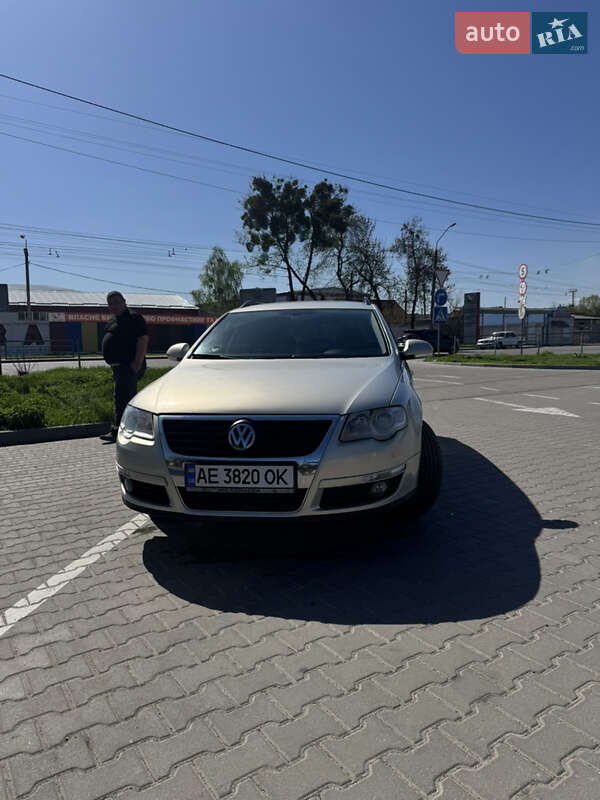 Универсал Volkswagen Passat 2010 в Житомире