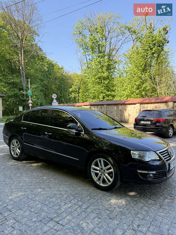 Седан Volkswagen Passat 2008 в Чернівцях