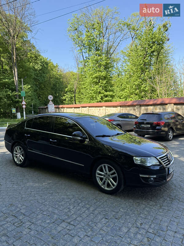 Седан Volkswagen Passat 2008 в Чернівцях