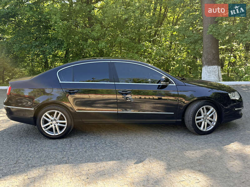 Седан Volkswagen Passat 2008 в Чернівцях