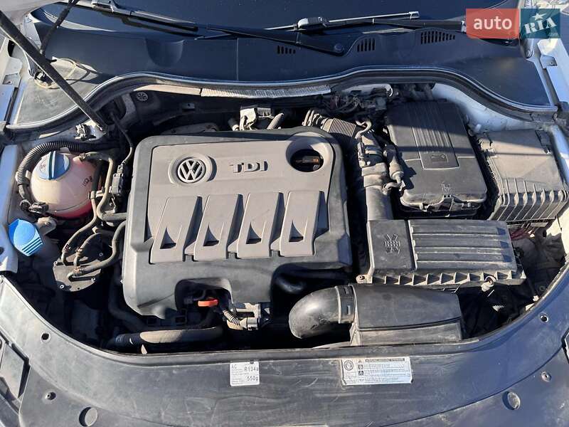 Универсал Volkswagen Passat 2012 в Виннице