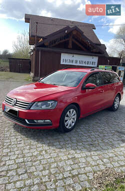 Універсал Volkswagen Passat 2014 в Львові