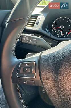 Седан Volkswagen Passat 2015 в 