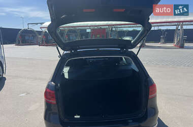 Універсал Volkswagen Passat 2010 в 