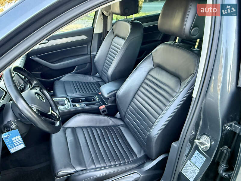 Универсал Volkswagen Passat 2015 в Дубно