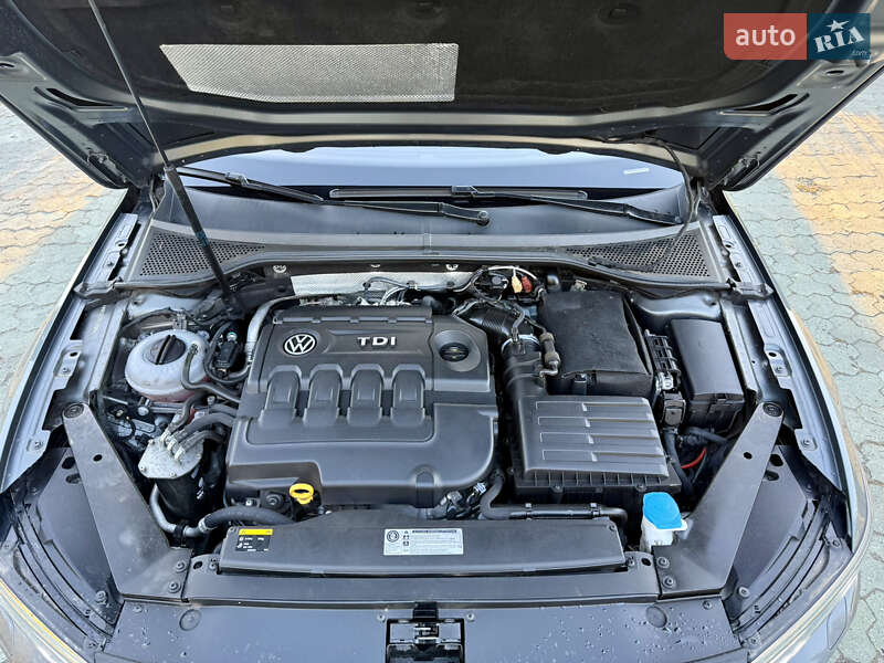 Универсал Volkswagen Passat 2015 в Дубно