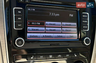 Седан Volkswagen Passat 2014 в 