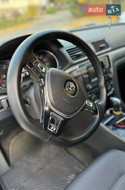 Седан Volkswagen Passat 2016 в 