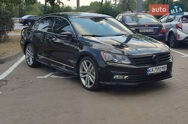 Седан Volkswagen Passat 2016 в Києві