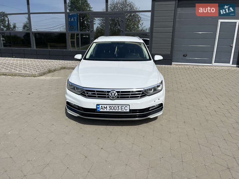 Універсал Volkswagen Passat 2017 в Прилуках