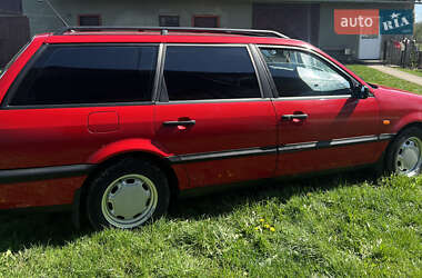 Універсал Volkswagen Passat 1995 в 