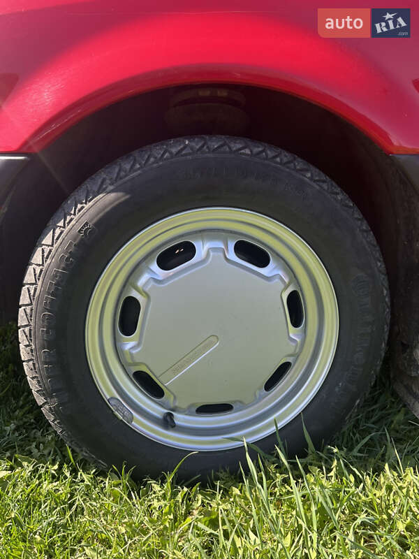 Универсал Volkswagen Passat 1995 в Львове