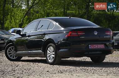 Седан Volkswagen Passat 2017 в 