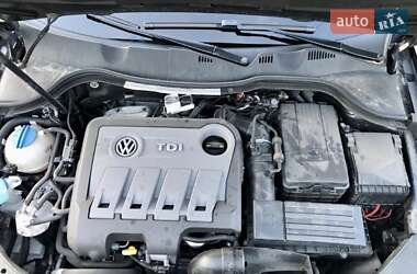 Универсал Volkswagen Passat 2014 в 