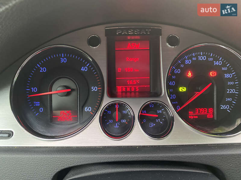Універсал Volkswagen Passat 2007 в Києві