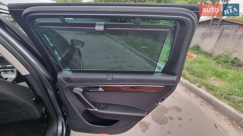 Універсал Volkswagen Passat 2011 в Києві