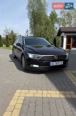 Універсал Volkswagen Passat 2014 в Львові