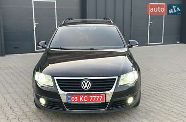 Универсал Volkswagen Passat 2009 в Нововолынске