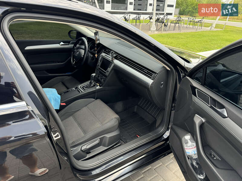 Універсал Volkswagen Passat 2015 в Миколаєві