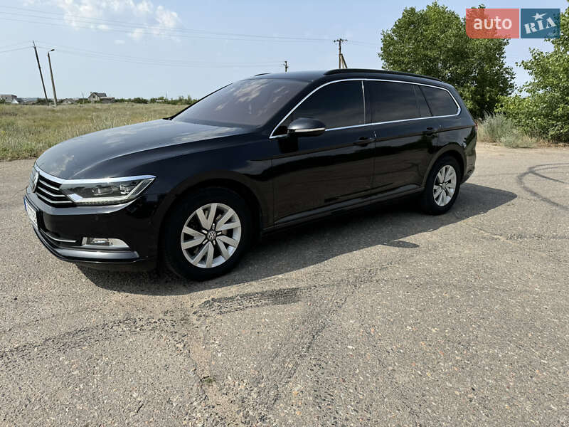 Універсал Volkswagen Passat 2015 в Миколаєві
