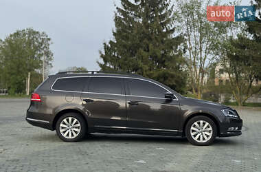 Універсал Volkswagen Passat 2012 в 